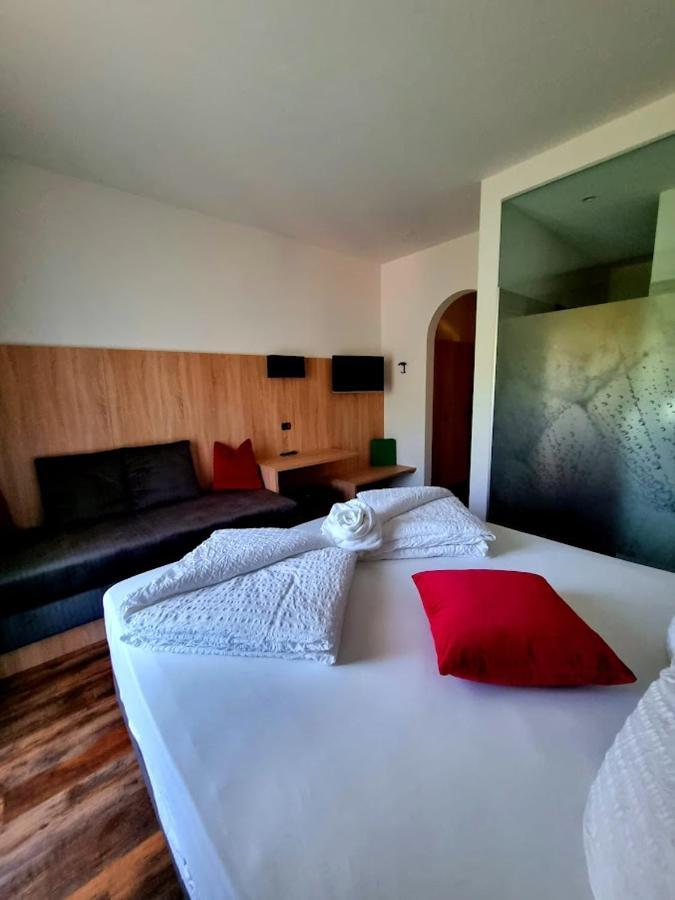 Hotel Brueckenwirt - Al Ponte 蒙塔尼亚 外观 照片
